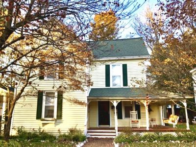 206 East Cypress  details