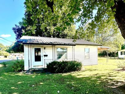 401 Second Street details