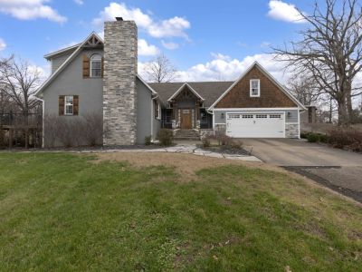 15676 State Highway AD details