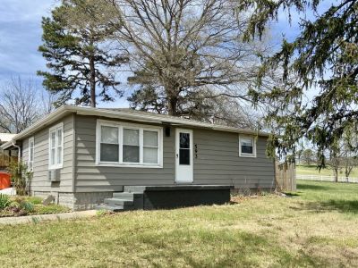 593 North Hwy. 51 details