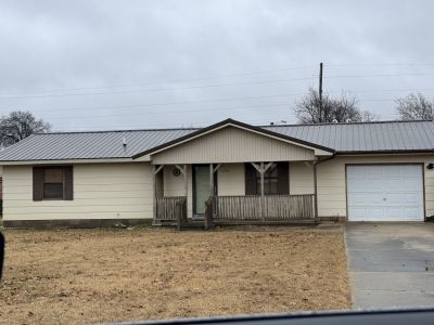 1710 Sidney St details