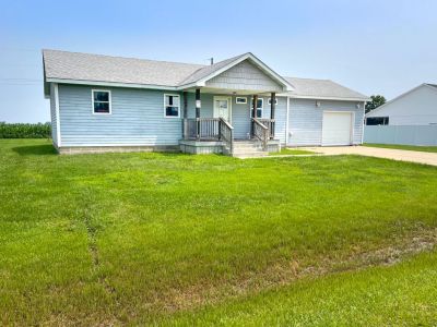 111 Tupelo St details