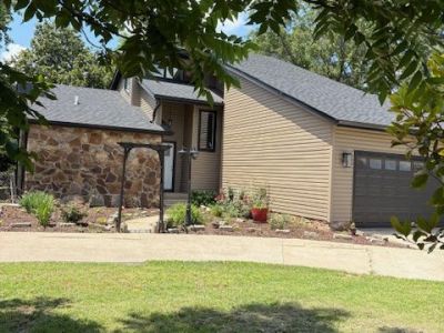 133 Larue Lane details