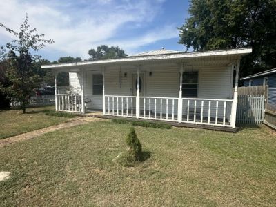 1002 E. State Street details